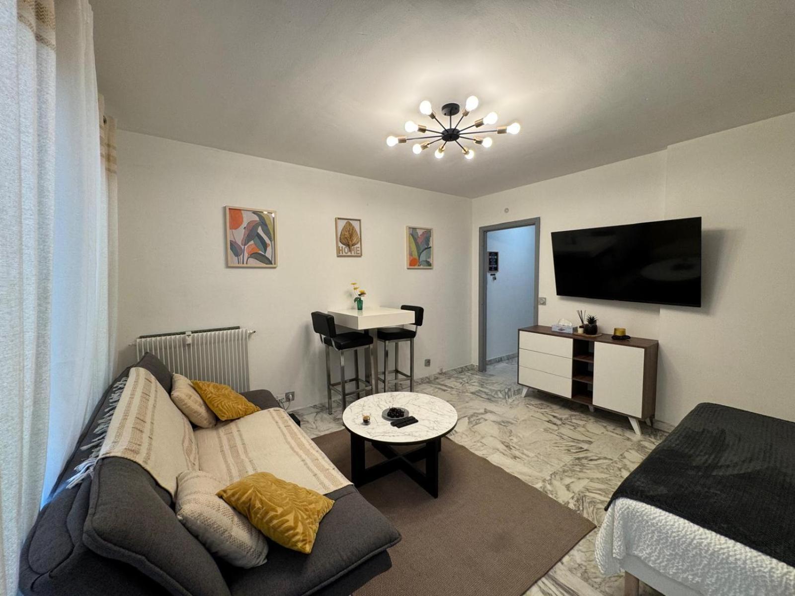 Moderne Avec Veranda - Centre * Cannes