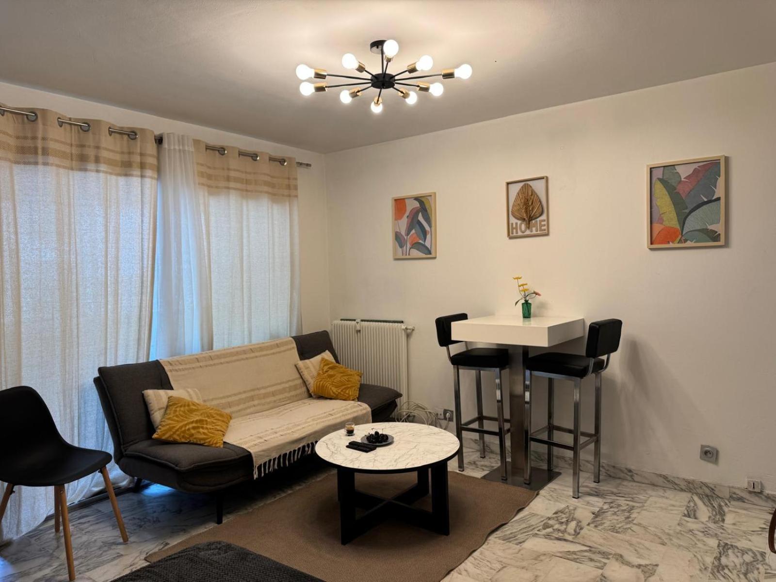 Moderne Avec Veranda - Centre Cannes